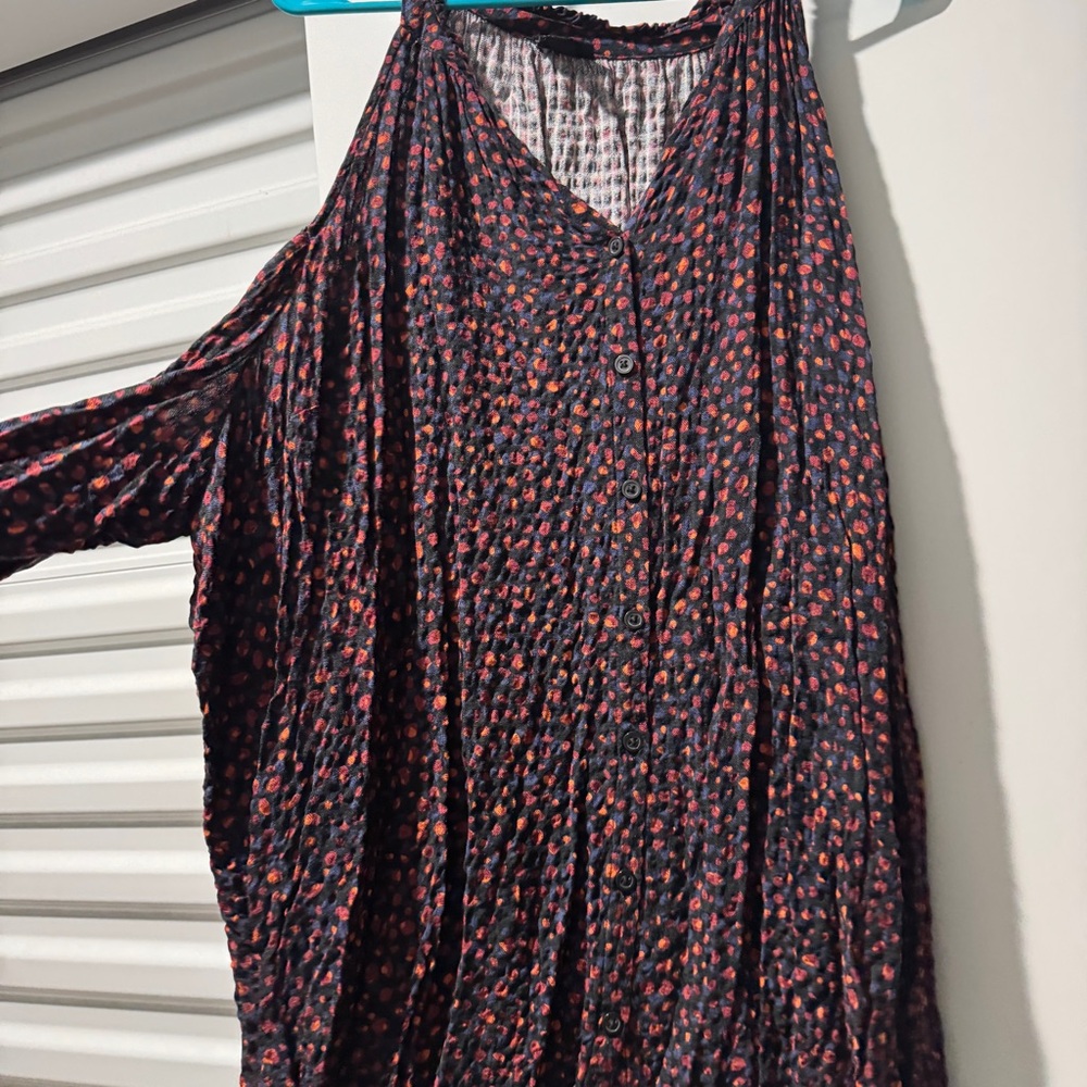 Torrid cold shoulder top